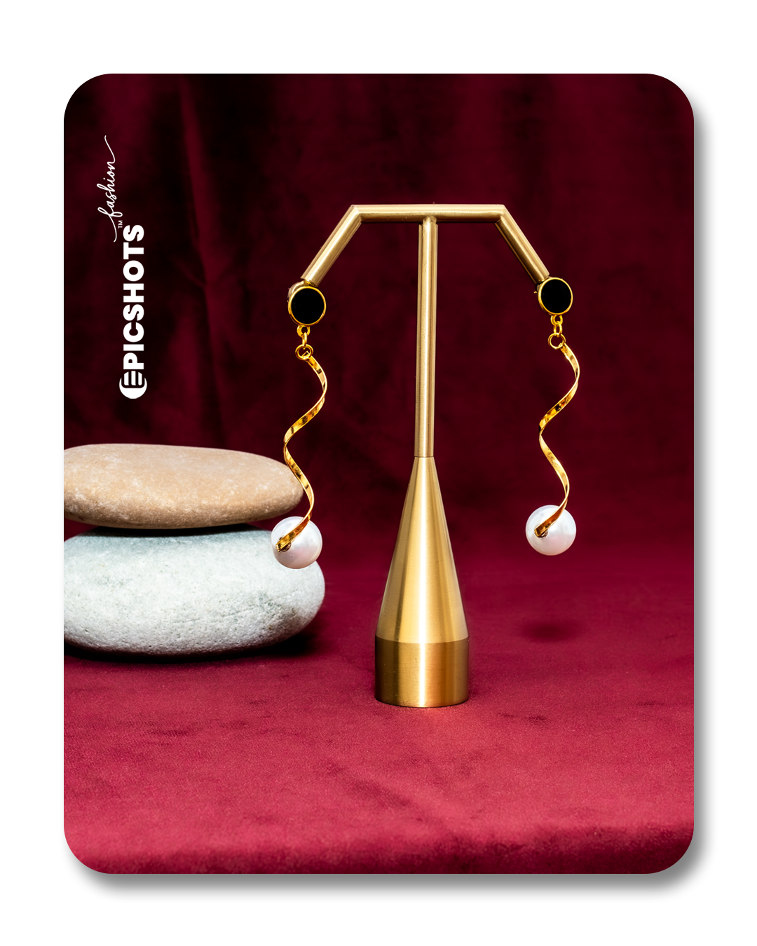 Modern Gold Wave Pearl Dangle Earrings – Abstract Statement Drop Earrings for Women
