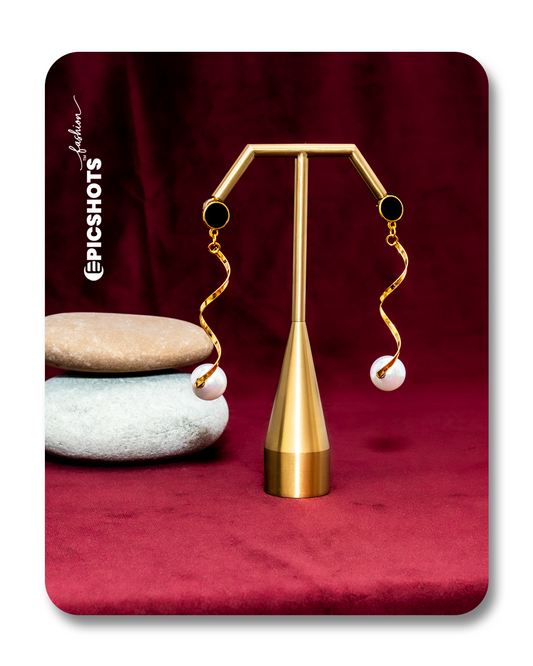 Modern Gold Wave Pearl Dangle Earrings – Abstract Statement Drop Earrings for Women